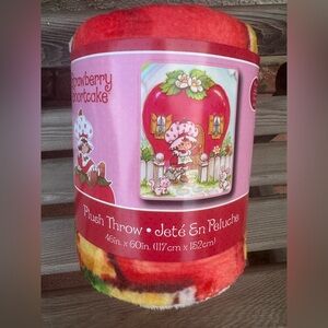 Strawberry Shortcake Blanket New Throw 46”x60” Vintage Girl Pattern Plush Throw